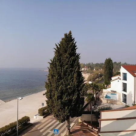 Ana Apartment